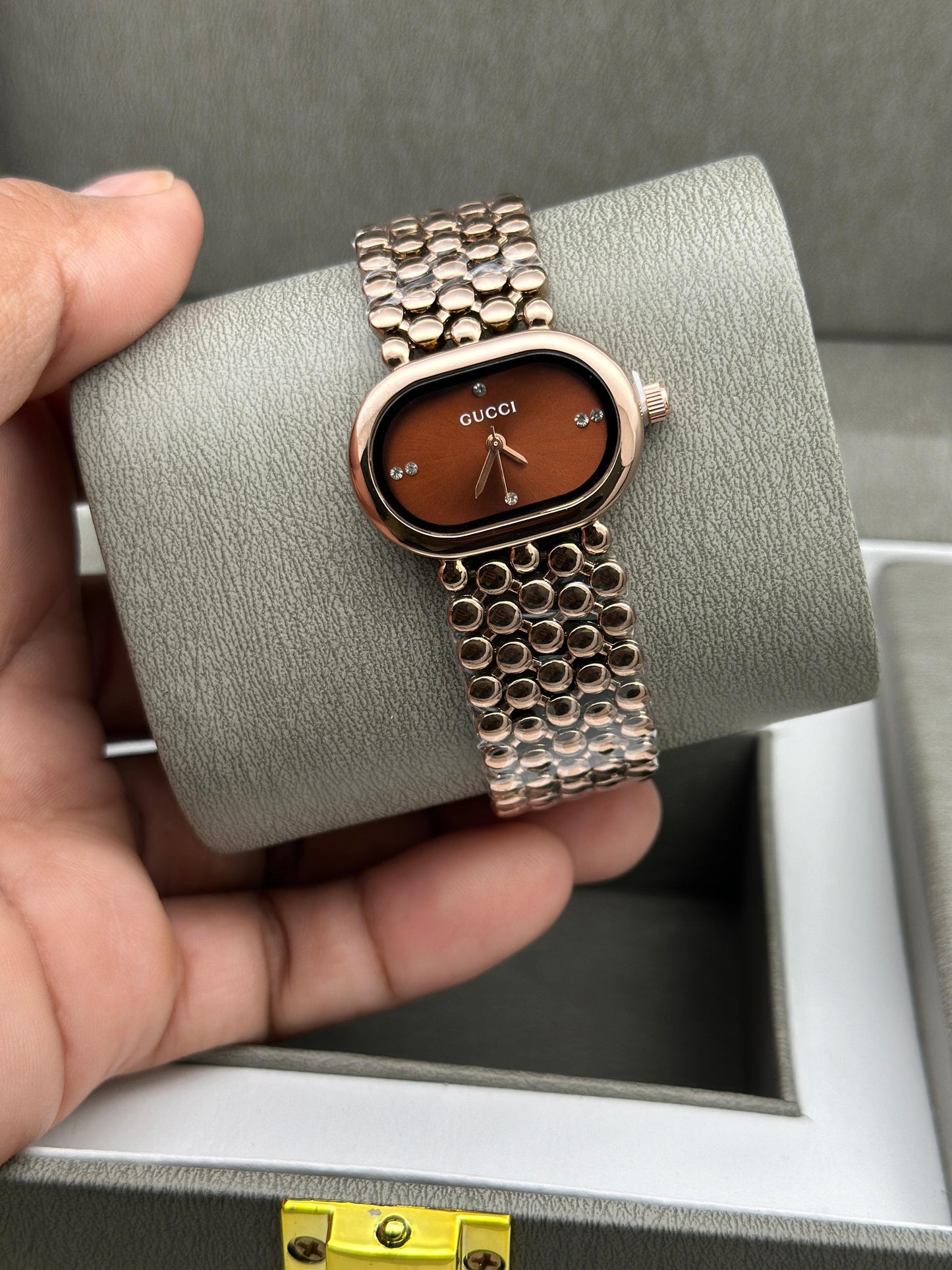 Gucci Ladies Watch – Elegant & Affordable