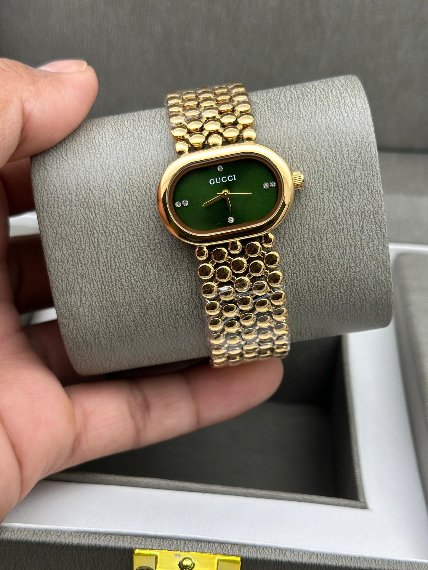 Gucci Ladies Watch – Elegant & Affordable